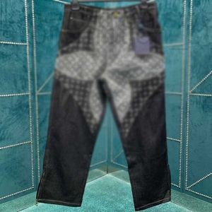 Concepteur de shorts pour hommes Jeans tendance 2024 Début de printemps Nouvelle lettre Jacquard Patchwork Floral Zipper Pantalon de travail pour hommes et femmes Qndj P9LJ