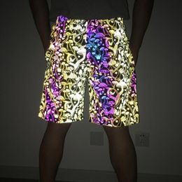 Pantalones cortos para hombre Est Multicolor reflectante seta hombres verano noche brillante motorista mujeres pantalones cortos pareja Hip Hop Sexy señoras