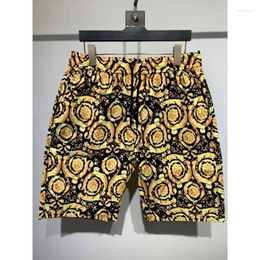Shorts masculins Gotoola 2024 Brand de mode jeunesse lâche un pantalon de plage floral à séchage rapide décontracté.