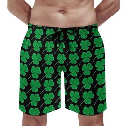 Short pour hommes vert Shamrock motif planche été St Patricks Day irlandais rétro pantalon court vêtements de sport séchage rapide imprimé maillot de plage