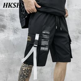 Pantalones cortos para hombres HKSH Verano Oscuro Japonés Moda Casual High Street Bolsillos Capris Cinturón recto Diseño Marea Pantalones cortos HK0679