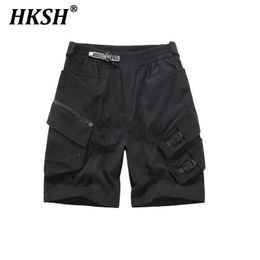 Shorts para hombres HKSH Tactical Multi Pocket Dark Shorts Mens Tendencia de verano New Sports Pentagonal Knee Knee Design High Feeling HK1067 Q240520