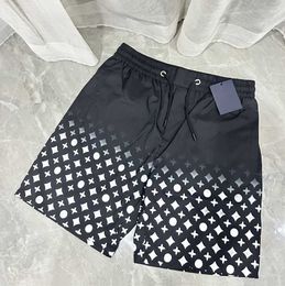 Pantanos cortos para hombres pantalones cortos diseñadores troncos de natación de moda