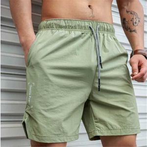 Heren shorts heren hot shorts lichtgewicht dunne shorts hardloop squat fitness shorts heren fitness shorts j240426