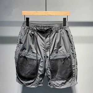 Herenshorts Herenshorts Koreaanse mode tas mesh patch werk string broek met rechte pijpen 2023 zomer nieuwe volledig op elkaar afgestemde casual broek shorts Heren J240322