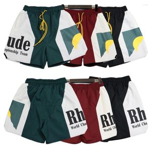 Pantanos cortos para hombres para hombres verano casual holgado de impresión suelta cintura con cordero pantalones cortos de empalme deportes de color