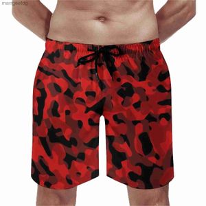 Pantalones cortos para hombres Pantalones cortos de camuflaje rojo y negro Camo Deportes Fitness Pantalones cortos de playa Hombres Secado rápido Vintage Troncos de natación de gran tamaño YQ231215