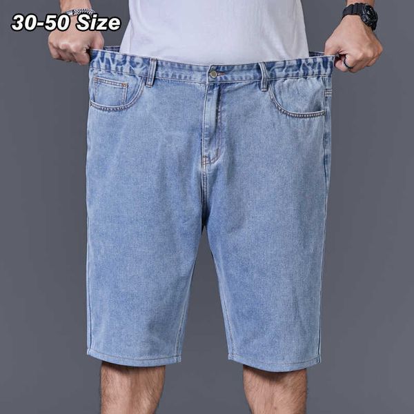 Short masculin denim d'été plus taille 44 46 48 50 Bleu clair classique baggy straight jeans pantalon décontracté au genou y2302