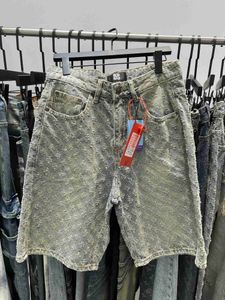 Heren shorts Summer Liight Blue Distressed Mens Denim Shorts Smart rechte been Loze mannelijke shorts jeans J240407