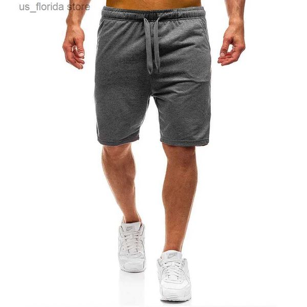 Shorts pour hommes Été nouveaux shorts décontractés hommes Capris sport pantalons de course mode couleur unie confortable plage mince shorts pantalons de survêtement Y240320