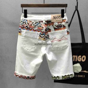 Pantalones cortos para hombres Pantalones cortos bordados finos de verano para hombres pantalones de mezclilla de cinco puntos tendencia blanca personalidad empalme marea elástica brandephemeralew