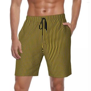 Shorts pour hommes Maillots de bain Planche à rayures verticales Été Jaune et noir Y2K Rétro Plage Hommes Surf Trunks respirants