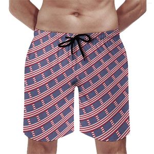 Pantalones cortos para hombres Tablero de bandera de EE. UU. Banderas americanas de verano Moda Vintage Playa Hombres Deportes Fitness Secado rápido Troncos de natación personalizados