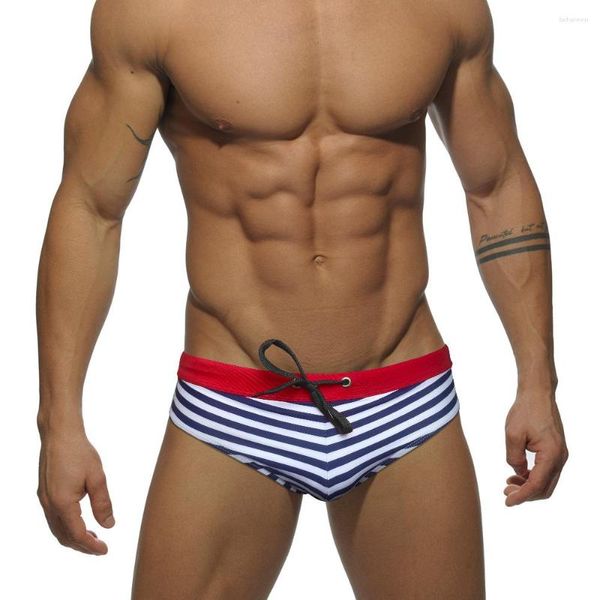 Pantalones cortos para hombres WK78 Stripe Tight Sexy Cintura baja Hombres Traje de baño Swim Briefs Bikinis Pool Gay Trajes de baño Surf Natación Trajes de baño