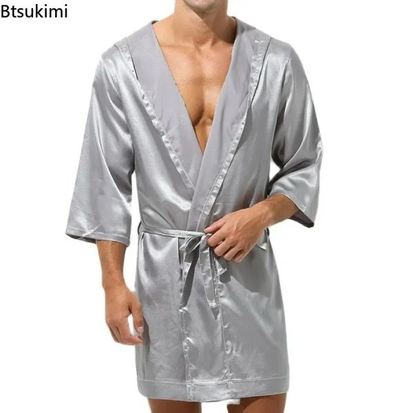 Robes à capuche en satin de soie pour hommes Half Slip causal Bathrobe de la salle de bain Loungewearwearwear Bathrobe de nuit pour hommes