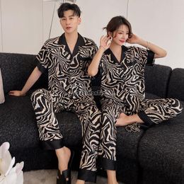 Slaapkleding voor heren 2023 Pyjama -sets voor paar jonge geliefden Pyjama's Ice Silk korte mouw Leopard Design Pak Fashion Q113