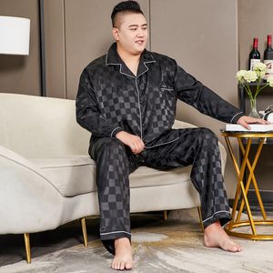 Slaapkleding voor heren 3xl-5xl groot formaat zwarte geruite zijden pyjama's satijnen man herfst 2-delige set lange mouw shirt en broek slaapkleding outfits mannen pjs 230317