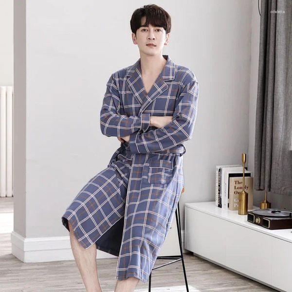 Veilleur pour hommes Plaid décontracté Long Nightgown Kimono Bathrobe Coton V-Neck Intimate Lingerie Spa Spa Robes pour hommes