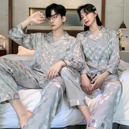 Vêtements de nuit pour hommes Couple pyjama costume soie Satin pyjamas amoureux ensemble court boutonné pyjamas Pijama femmes hommes vêtements de détente grande taille