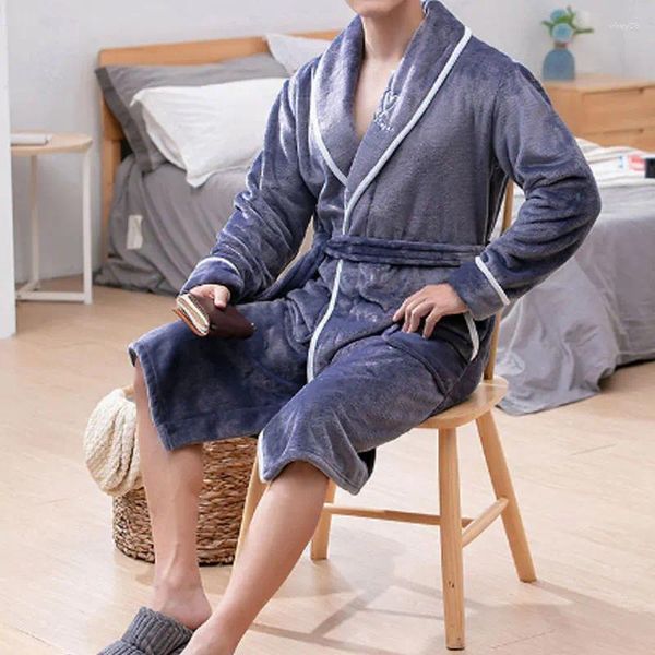 Vêtements de nuit pour hommes Hommes Flanelle Peignoir Pyjamas Hiver Chaud Casual Robe À Manches Longues En Peluche Châle Mâle Bain Salon Nighty Vêtements À La Maison