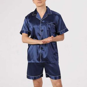 Sleepwear voor heren Men Pajama Sets Ice Silk Satijnen shirt met korte mouwen+shorts 2pcs Pak Summer dunne slaapkleding vaste kleur mannelijke casual thuiskleding Q240528