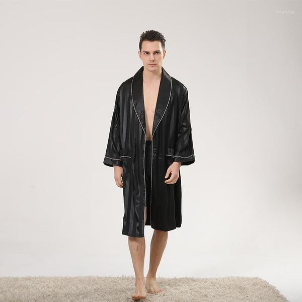 Vêtements de nuit pour hommes Peignoir en soie pour hommes avec ensemble short et short Kimono d'été Accueil Robe de bain Homme Imprimé rayé à manches longues Pyjama Plus Size Dressing