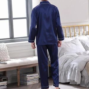 Vêtements de nuit pour hommes Hommes Sleep Set Pyjama Satin Revers avec chemise à manches longues Pantalon à jambes larges Soft Homewear pour l'automne