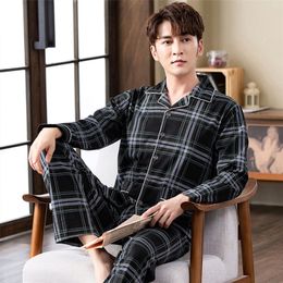 Ropa de dormir para hombres Primavera Otoño 100 Conjuntos de pijamas de algodón para hombres Traje a cuadros Ropa informal para el hogar Pijamas Hombre Loungewear Plus Tamaño 4XL 220830