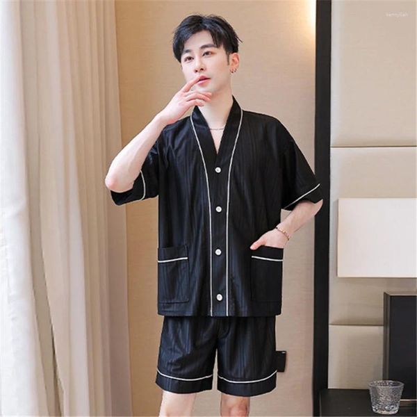 Vêtements de nuit pour hommes Summer Black Hommes Kimono Pyjama Costume Chemise à manches courtes et shorts Loungewear Cardigan V-Cou Nightwear