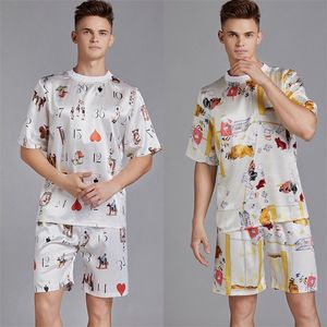 Vêtements de nuit pour hommes Été Hommes Pyjama Ensemble Imprimer Satin Hommes Pyjama Costume À Manches Courtes Short En Soie Pyjama Homme Vêtements De Nuit Printemps Pyjama Mâle Chemise De Nuit XXL 220920