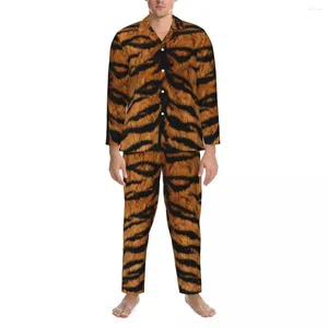 Heren nachtkleding Unieke Tijgerprint Pyjama Set Herfst Wild dier Bont Zacht Vrije tijd Paar 2-delig Casual Oversized Design Nachtkleding