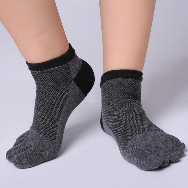 Chaussettes pour hommes 1 paire respirantes unisexe hommes femmes sport idéal pour cinq chaussures à 5 doigts vente maille solide