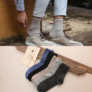 Herensokken 10Pair/Lot Classic Solid Cotton Funny Men Calcetines Winter Warm Sock Slippers aanwezig voor enkel