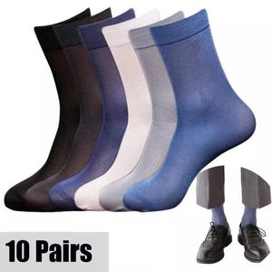 Chaussettes pour hommes 10 paires Stocks de glace minces pour hommes Chaussettes décontractées respirantes d'été Couleur unie Élastique Glace Soie Cool Midtube Business Bas Z0227