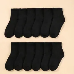 Chaussettes masculines 12 paires classiques noirs blancs polyvalents polyvalents de la cheville à la mode en sueur