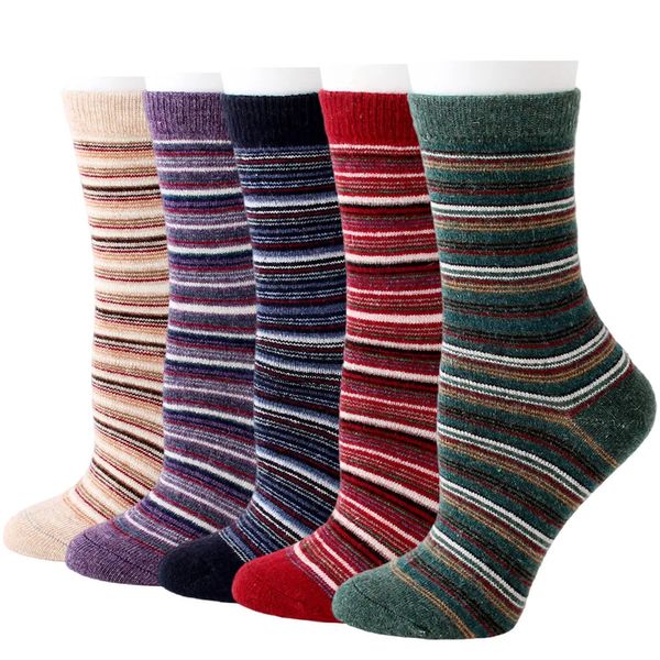 Chaussettes pour hommes 12 paires hiver femmes épaisses chaudes rétro motifs à rayures horizontales confortables mode laine chaussettes de bottes décontractées 230927