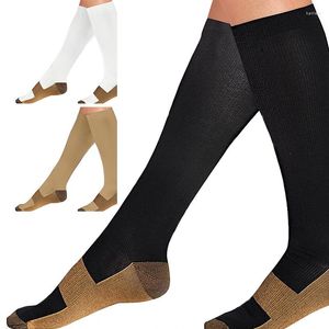 Herensokken 1pair Anti-fatigue unisex vrouwen mannen compressie comfortabel zachte knie hoge magie spataderen aderen