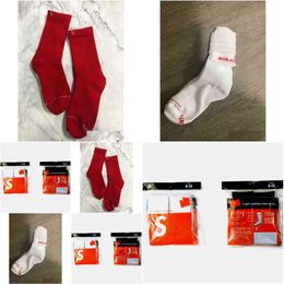 Calcetines para hombres 2 par/ paquete de algodón casual transpirable con 3 colores Skateboard Hip Hop Sock Sports Drop de entrega de prendas de entrega Dhova Dhova