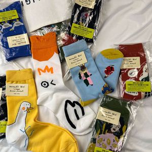 Herensokken 22SS Han China-chic Brand Fairy Tale Cartoon Socks for Men and Women Medium Tube Spring en Summer Cotton Cute Sports Socks Ins IMBP
