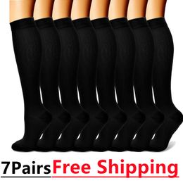 Chaussettes pour hommes 3/67 paires de bas de compression femmes hommes genou haute enceinte œdème diabète varices course voyage sport chaussettes de compression 230809