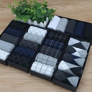 Chaussettes pour hommes 5 paires robe chaussette couleur unie déodorant affaires coton Plaid diamant ligne pas de cadeau Box284B