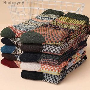 Herensokken 5 paar/Lot heren dikke wol herfst en winterhoge kwaliteit Japanse vintage strepen warm comfortabel zachte EU 38-44L231016