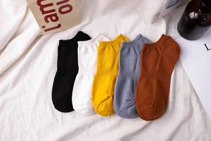 Chaussettes pour hommes 5 paires/lot printemps été décontracté hommes cheville coton multicolore Harajuku arrivée cadeau respirant mignon doublures