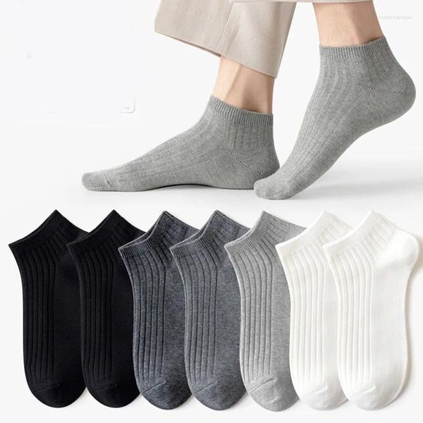 Chaussettes pour hommes 5 paires de costume court printemps et été mince bateau version coréenne blanc noir coton sport mode personnalité chaussette