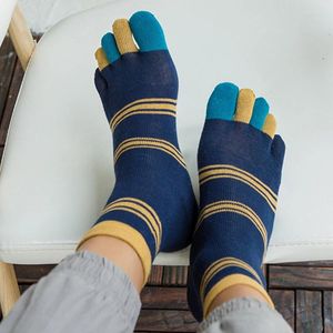 Chaussettes pour hommes 5 paires courtes Mans rayé orteil coton solide drôle affaires décontracté Harajuku mode cinq doigts équipage Skarpetki