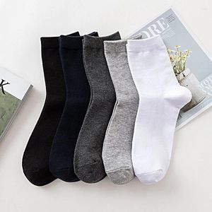 Chaussettes pour hommes 5 paires printemps été hommes couleur unie décontracté mi tube noir simple absorbant la sueur respirant affaires coton