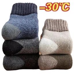 Chaussettes pour hommes 5 paires Lot laine Super épais Terry hiver chaud mode Style mi Tube neige haute qualité 230830