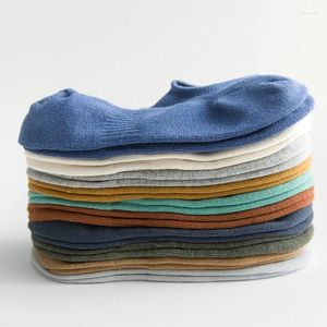 Chaozhu chaussettes pour hommes Arrive les couleurs solides du printemps d'été Plus taille à bas de coton à 90% de coton à 90% pour mâle