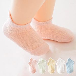 Chaussettes en coton pour hommes et enfants, courtes, respirantes, antidérapantes, mignonnes, couleur unie, trampoline de bateau fin, été 2023