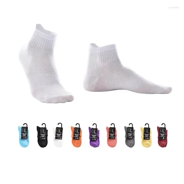 Calcetines de hombre cómodos a la moda para actividades deportivas absorbentes del sudor con pruebas para niños transpirables suaves de alta calidad